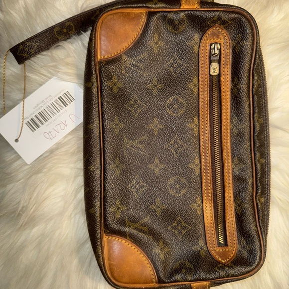 Louis Vuitton Monogram Brown Women’s Wristlet - Picture 2 of 12